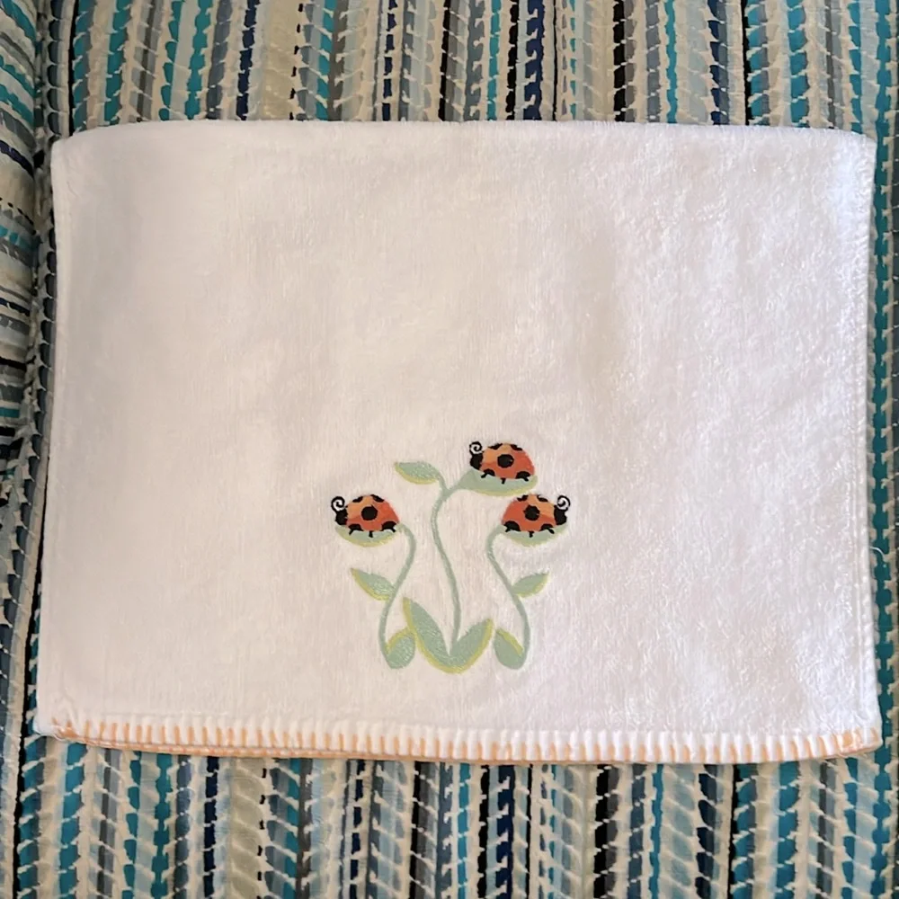 White Hand Towels with Ladybug Embroidery - Bathroom Kitchen Home Decor 2pc Set